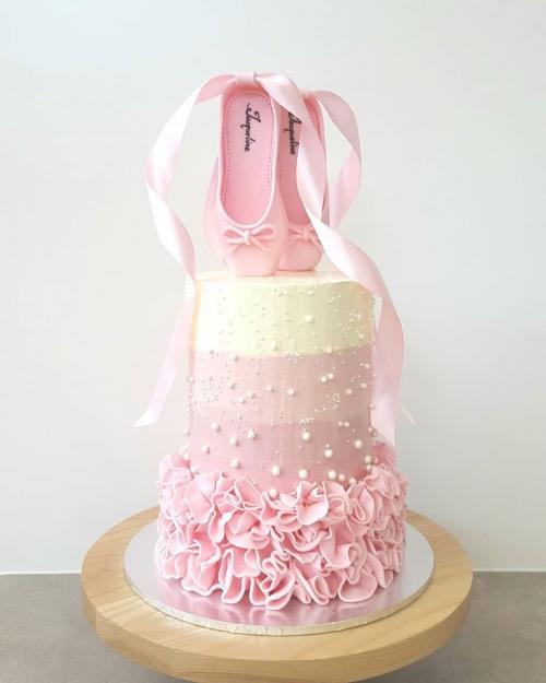 Ballet Slippers Cake